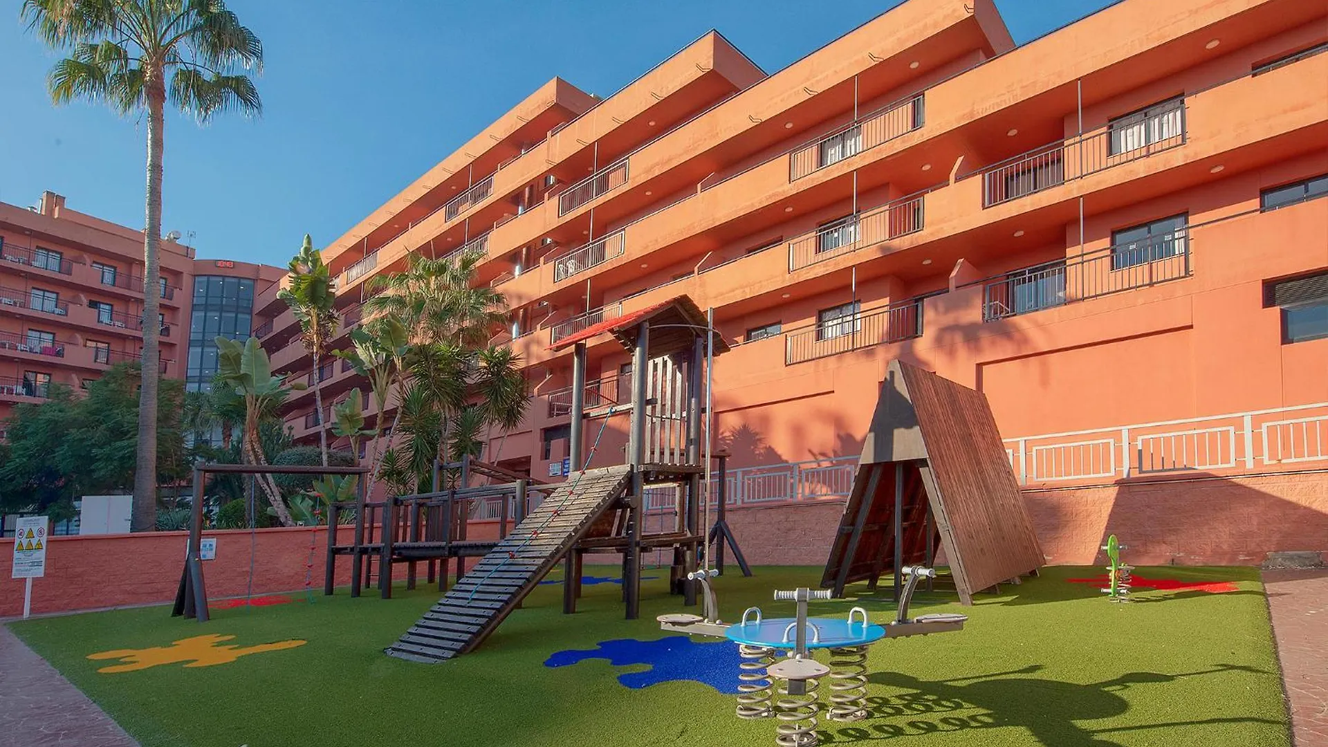 Fuengirola Beach Apartamentos Turisticos 3*,