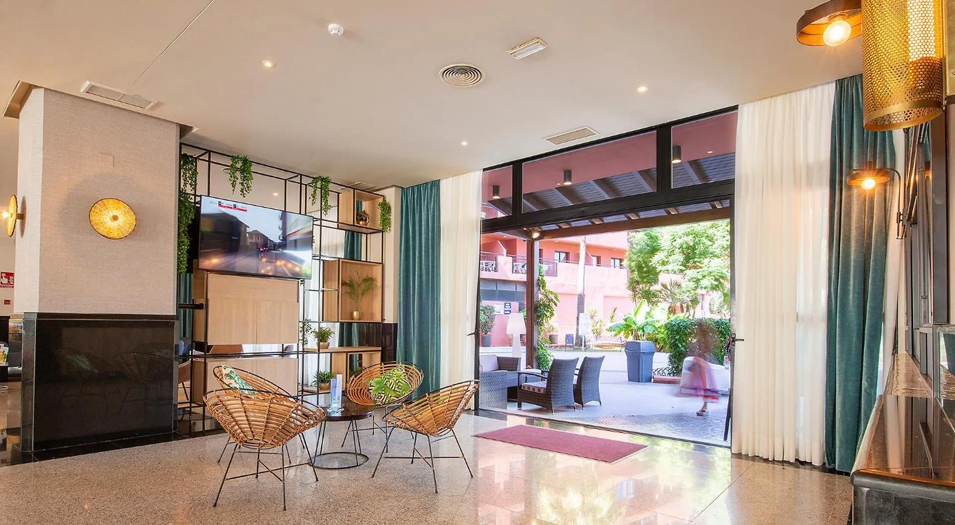 Fuengirola Beach Apartamentos Turisticos Aparthotel
