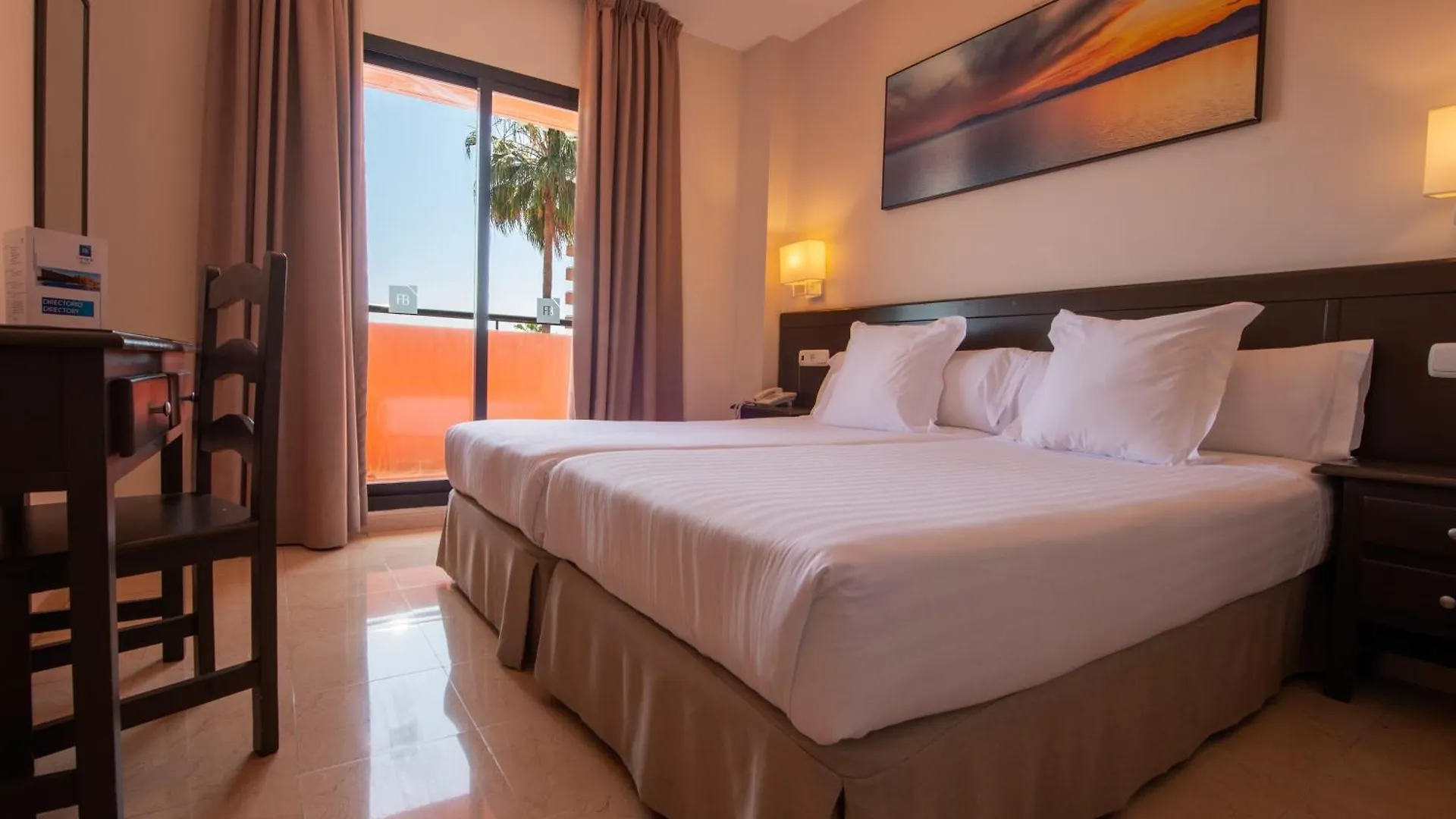 Fuengirola Beach Apartamentos Turisticos